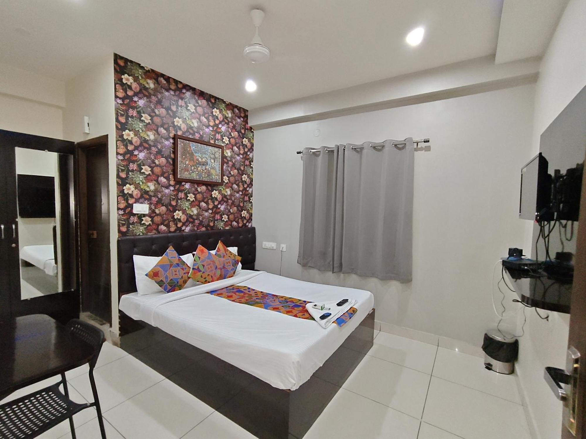 Hotel Grandview Kondapur  Exterior photo
