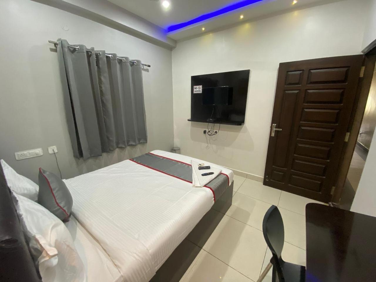 Hotel Grandview Kondapur  Exterior photo